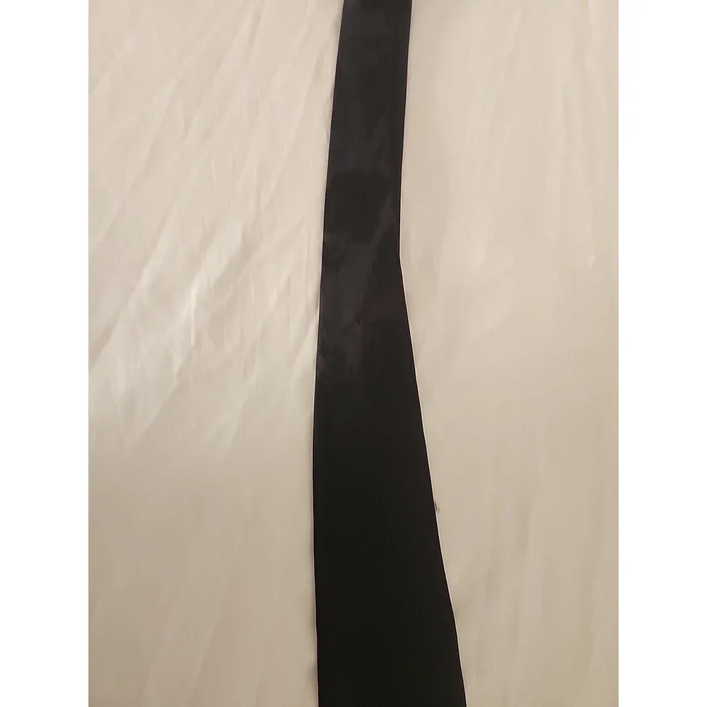 Vtg. Looney Tunes Mens Tie Mania Football Theme Bugs Bunny Taz Black Background